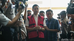 Harvey Moeis tampaknya tidak bisa lepas dari pakaian branded. Foto: Rifkianto Nugroho