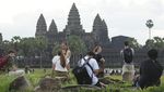 Potret Ramainya Turis Kunjungi Angkor Wat