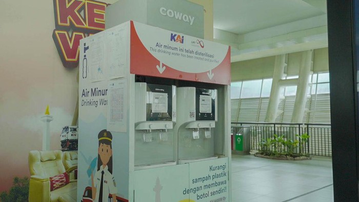 PT Kereta Api Indonesia (Persero) (KAI) menghadirkan fasilitas water station di seluruh stasiun LRT Jabodebek.