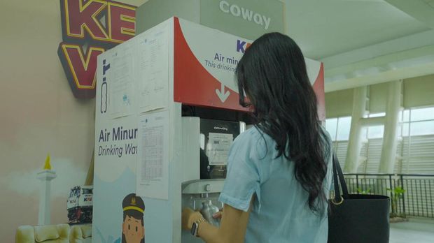 PT Kereta Api Indonesia (Persero) (KAI) menghadirkan fasilitas water station di seluruh stasiun LRT Jabodebek.