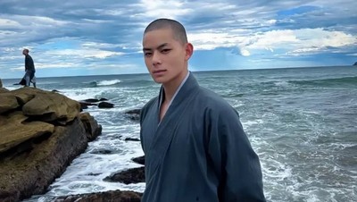8 Foto Biksu Shaolin Tertampan yang Meninggal Tragis di Usia 21 Tahun