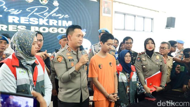 Suami selebgram Cut Intan Nabila, Armor Toreador, ditangkap terkait KDRT. Kapolres Bogor AKBP Rio Wahyu Anggoro menyatakan akan menindak tegas pelaku KDRT. (dok Polres Bogor)