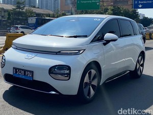 Pajak Rp 0, Segini Biaya Perpanjang STNK Tahunan Mobil dan Motor Listrik