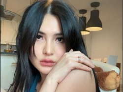 8 Gaya Selebgram Seksi Angela Lee, Kembali Ditangkap Polisi Karena Penipuan