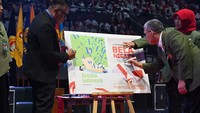 Acara kemudian berlanjut dengan peresmian Buku Erlangga berjudul “Pendidikan Bela Negara” dan “Bahasa Indonesia”.