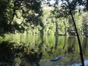 Mengungkap Mitos Danau Tiwusora: Cerita dari Pulau Flores