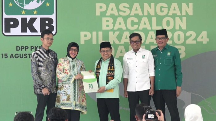Indira Jsuuf Ismail-Ilham Ari Fauzi menerima rekomendasi dari DPP PKB untuk maju di Pilwalkot Makassar.