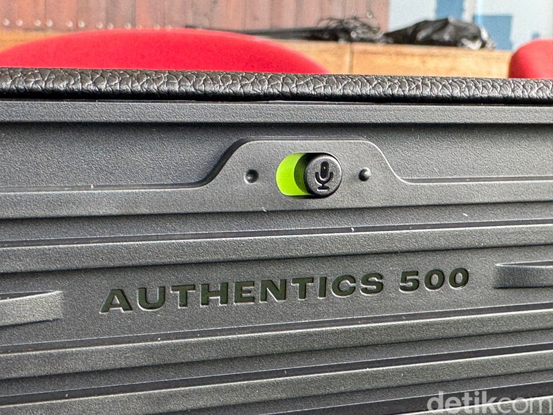 JBL Authentics 500