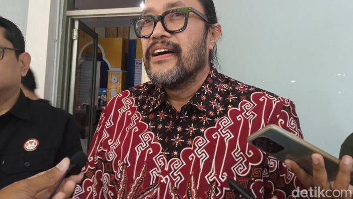 Ketua DPD PDIP Jabar, Ono Surono