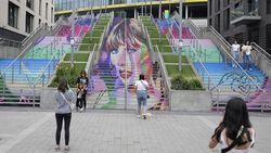 Mural Taylor Swift Hiasi Tangga Stadion Wembley London Mural Taylor Swift Hiasi Tangga Stadion Wembley London