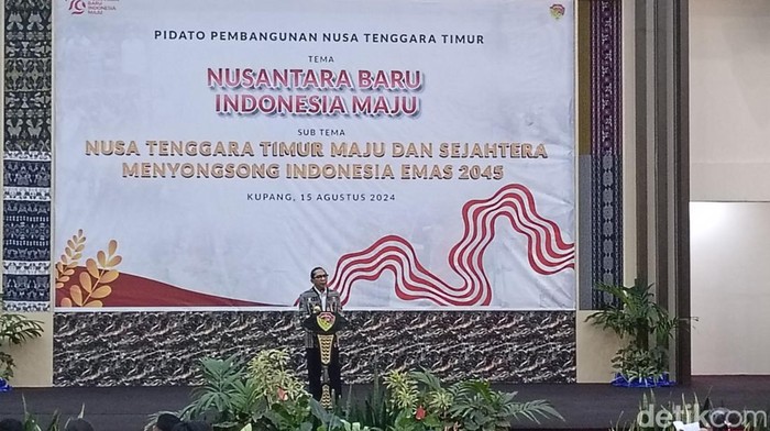 Pj Gubernur NTT Ayodhia GL Kalake saat berpidato di Kupang, Kamis (15/8/2024).