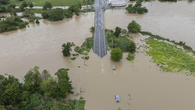 Puerto Rico Diserang Badai, Akses Jalan Terputus Banjir