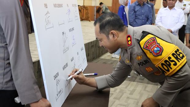 Rapat koordinasi eksternal pengamanan Pilkada Batu 2024 di Polres Kota Batu.