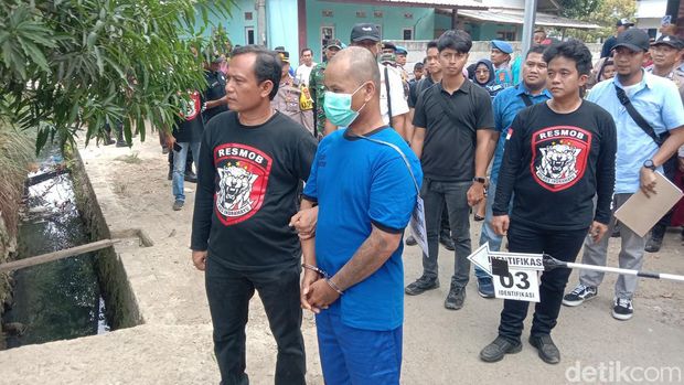 Rekonstruksi kasus perseteruan saudara kandung di Desa Kerticala, Kecamatan Tukdana, Kabupaten Indramayu