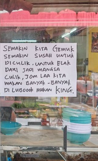 Kocak! Warung Nasi Ini Pakai S3 Marketing yang Tak Terduga