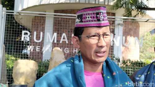 Menparekraf Sandiaga Salahuddin Uno seusai peluncuran fitur Safety and Security Grab di Puncak Waringin Labuan Bajo, Kamis (15/8/2024) (Ambrosius Ardin/detikBali)