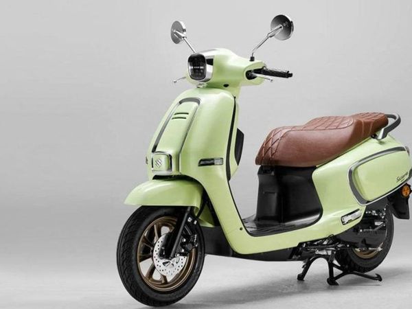 Lihat Lebih Dekat Calon Skutik Retro 125cc Suzuki