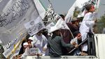 Taliban Pamer Senjata AS Saat Rayakan 3 Tahun Berkuasa di Afghanistan