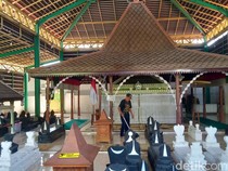 Warga Jatinom Klaten Siapkan 2 Gunungan Apem Ya Qowiyyu, Cek Jadwalnya!