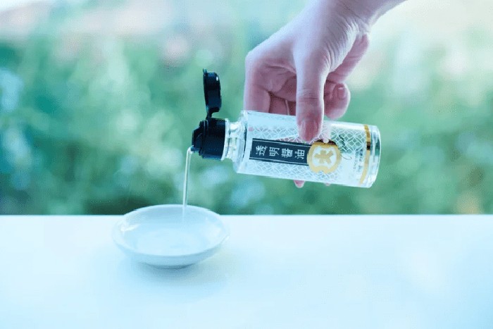Wow! Puding Ini Disajikan dengan Kecap Asin Berwarna Bening