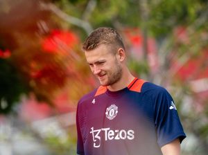 Aksi de Ligt Saat Latihan MU Bikin Fans Kesemsem