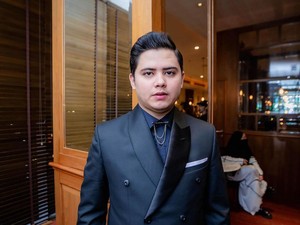 Senyum Aliando Akui Sudah Pacaran dengan Richelle Skornicki