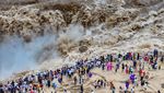 Aliran Air Terjun Hukou di China Jadi Tontonan, Bak Air Bah