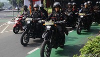 Polda Metro Jaya menyiapkan pengamanan pidato kenegaraan dan sidang tahunan MPR RI di gedung DPR/MPR RI. Total ada tiga ribu personel gabungan TNI-Polri yang akan melaksanakan pengamanan agenda tahunan tersebut. Polda Metro Jaya menyiapkan pengamanan pidato kenegaraan dan sidang tahunan MPR RI di gedung DPR/MPR RI. Total ada tiga ribu personel gabungan TNI-Polri yang akan melaksanakan pengamanan agenda tahunan tersebut.