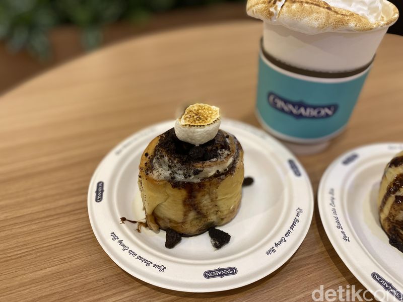 Hot Chocolate Viral dengan Topping Marshmallow Bakar