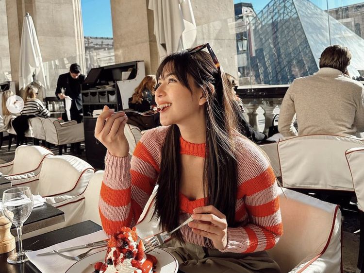 Jessica Mila Hobi Kulineran di Luar Negeri, di Paris hingga Jepang