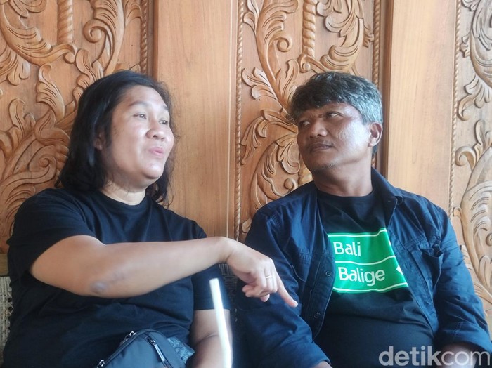 Kedua orang tua mendiang Marchia mahasiswi UGM, Sebastian dan Napitupulu saat ditemui di Wonosari, Gunungkidul, Jumat (16/8/2024).