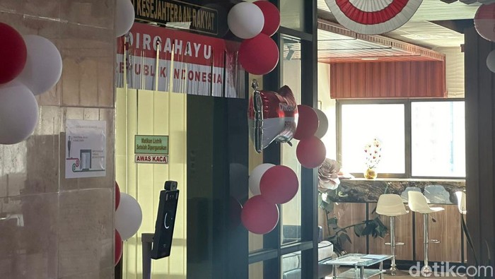 KPK Geledah Kantor Biro Kesra Jatim komplek kantor gubernur jatim