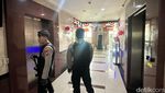 KPK Geledah Kantor Biro Kesra Jatim