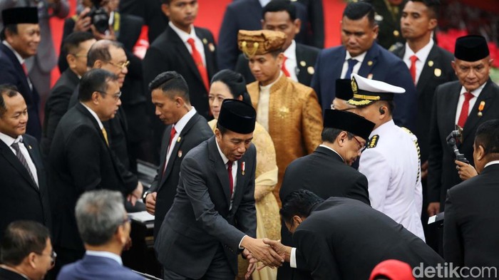 Presiden Joko Widodo (Jokowi) menyampaikan Rancangan Undang-Undang (RUU) tentang Anggaran Pendapatan dan Belanja Negara (APBN) tahun 2025 beserta Nota Keuangan dan Dokumen Pendukungnya pada Rapat Paripurna Pembukaan Masa Persidangan I DPR RI Tahun Sidang 2024-2025.
