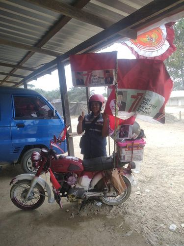 Muklasin, penjual pentol asal Gresik ke IKN