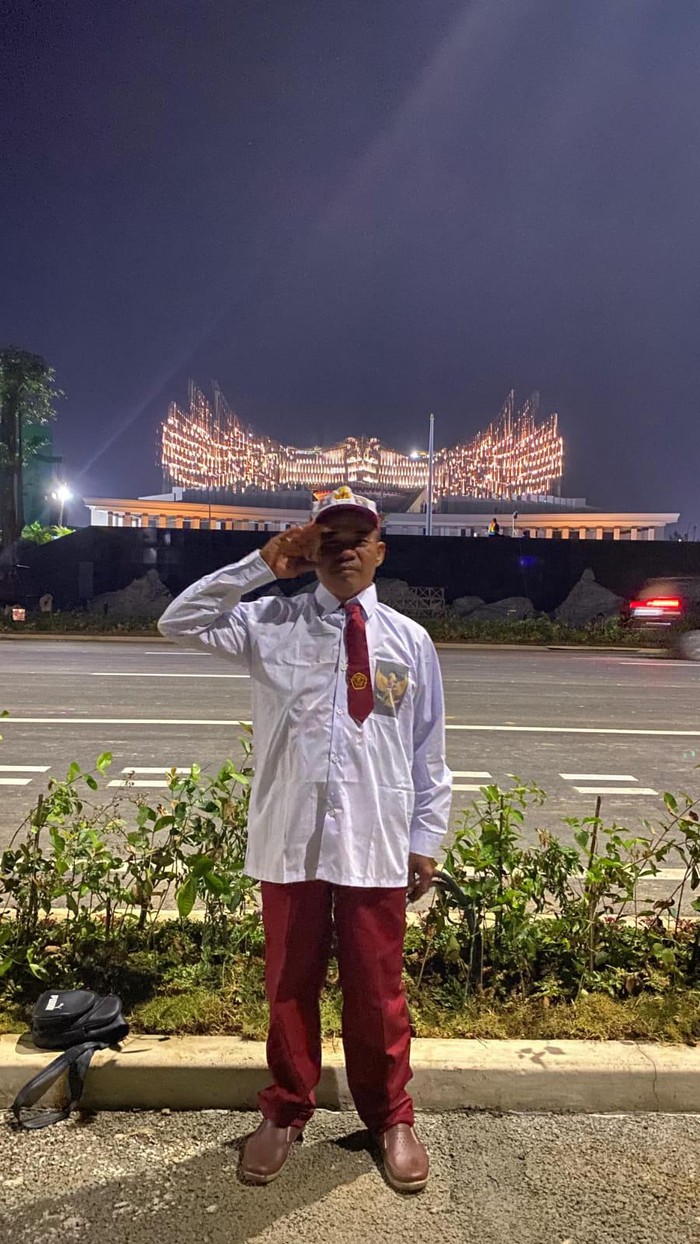 Muklasin, penjual pentol asal Gresik ke IKN