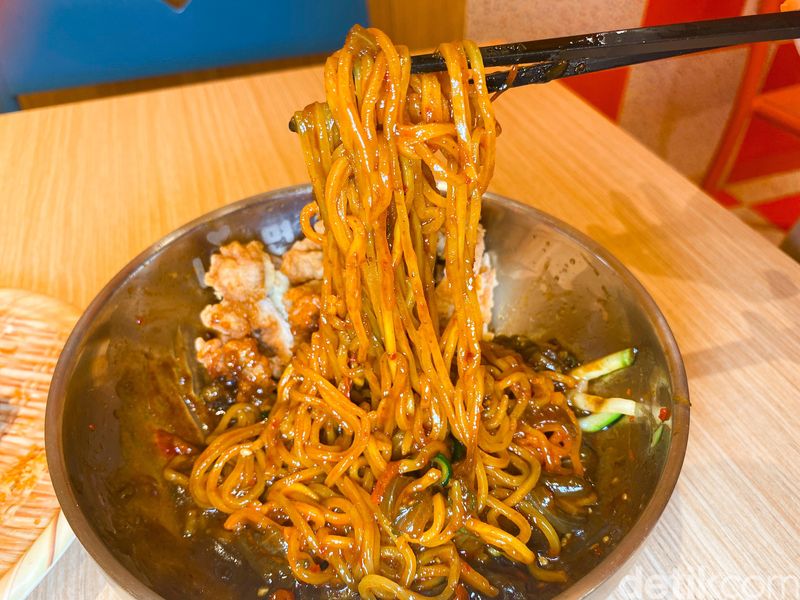 Naramyeon, restoran Korea baru di Gandaria City milik Nagita Slavina
