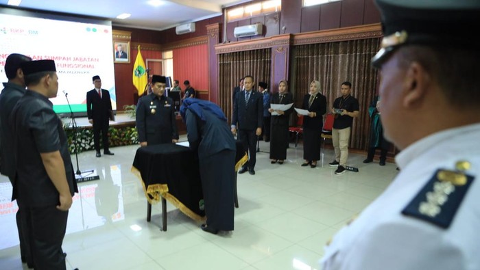 Pelantikan mutasi pejabat di lingkungan Pemkab Majalengka