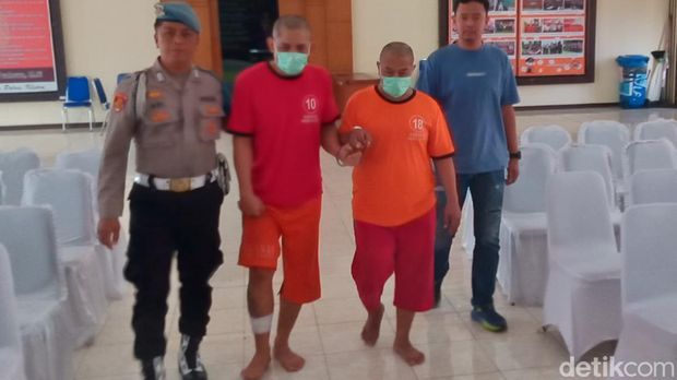 Penampakan tersangka pencurian AC yang ditangkap Polres Klaten, Jumat (16/8/2024).