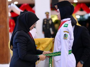 Bupati Ipuk Kukuhkan Pasukan Paskibra Banyuwangi 2024