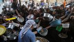 Potret Miris Anak-anak Gaza Terjepit Demi Dapat Makanan