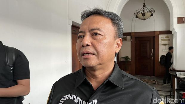 Sekda Jabar Herman Suryatman