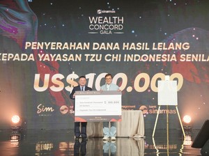 Sinarmas & Jackie Chan Sumbang US$ 100 Ribu ke Yayasan Tzu Chi Indonesia