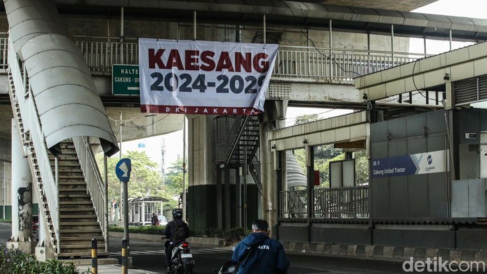 Pendaftaran paslon kepala daerah akan digelar pada 27-29 Agustus 2024. Jelang pendaftaran tersebut, spanduk Kaesang Pangarep DKI Jakarta 2024-2029 mulai bertebaran.