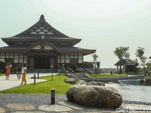 Nuansa Jepang Tersembunyi di PIK 2, Taman Doa Our Lady of Akita
