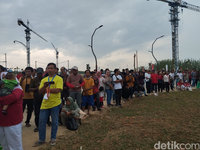 Antusiasme Warga Saksikan Langsung Upacara HUT RI di IKN