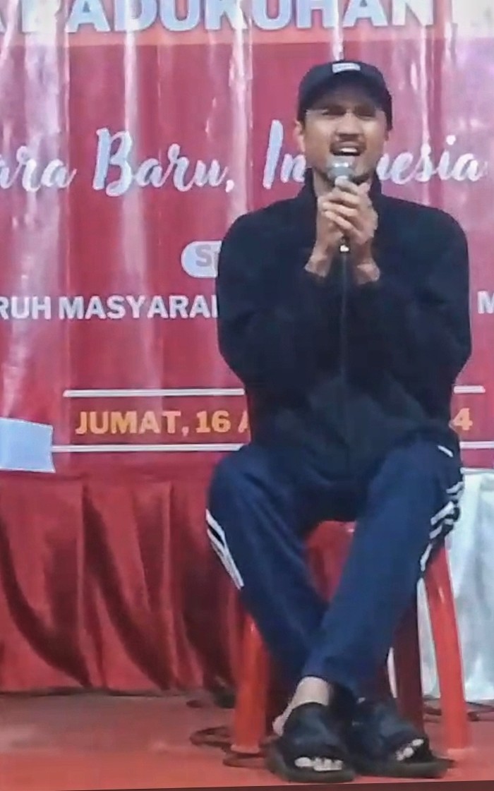 Duta Sheila on 7 tampil di panggung tirakatan di kampungnya di Ganjuran, Condongcatur, Depok, Sleman, DIY, Jumat (16/8/2024) malam. Duta Sheila on 7 tampil di panggung tirakatan di kampungnya di Ganjuran, Condongcatur, Depok, Sleman, DIY, Jumat (16/8/2024) malam.