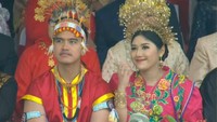 Senyumnya Erna Gudono bikin suasana makin adem. Foto: dok. Channel YouTube Sekretariat Presiden