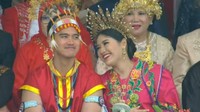 Meski lagi hamil tua, Erina Gudono, nggak absen hadiri Upacara Perayaan HUT ke-79 RI di Istana Negara Ibu Kota Nusantara, Sabtu (17/8/2024). Erina pakai baju bodo asal Sulawesi Selatan. Foto: dok. Channel YouTube Sekretariat Presiden