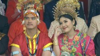 Heart cheek dari Erina Gudono nih. Ekspresi ibu hamil satu ini bikin gemas ya. Foto: dok. Channel YouTube Sekretariat Presiden